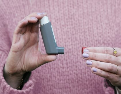 Budesonide–glycopyrronium–formoterol fumarate dihydrate in uncontrolled asthma (KALOS and LOGOS): twin multicentre, double-blind, double-dummy, parallel-group,randomised, phase 3 trials