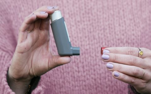 Budesonide–glycopyrronium–formoterol fumarate dihydrate in uncontrolled asthma (KALOS and LOGOS): twin multicentre, double-blind, double-dummy, parallel-group,randomised, phase 3 trials